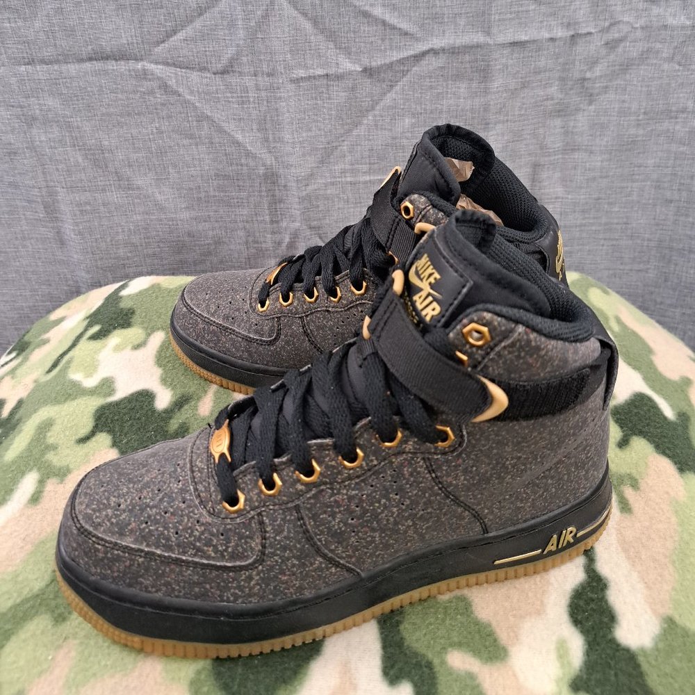Nike 807617-007 Air Force 1 High LV8 GS Black Gum 5.5Y Women’s  Size 7 Speckled